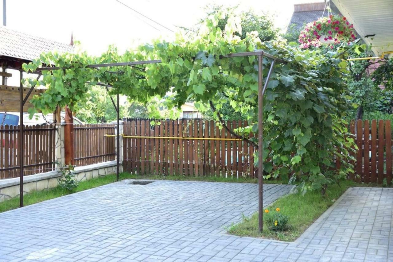 Casuta De Poveste Târgu Neamţ Bagian luar foto